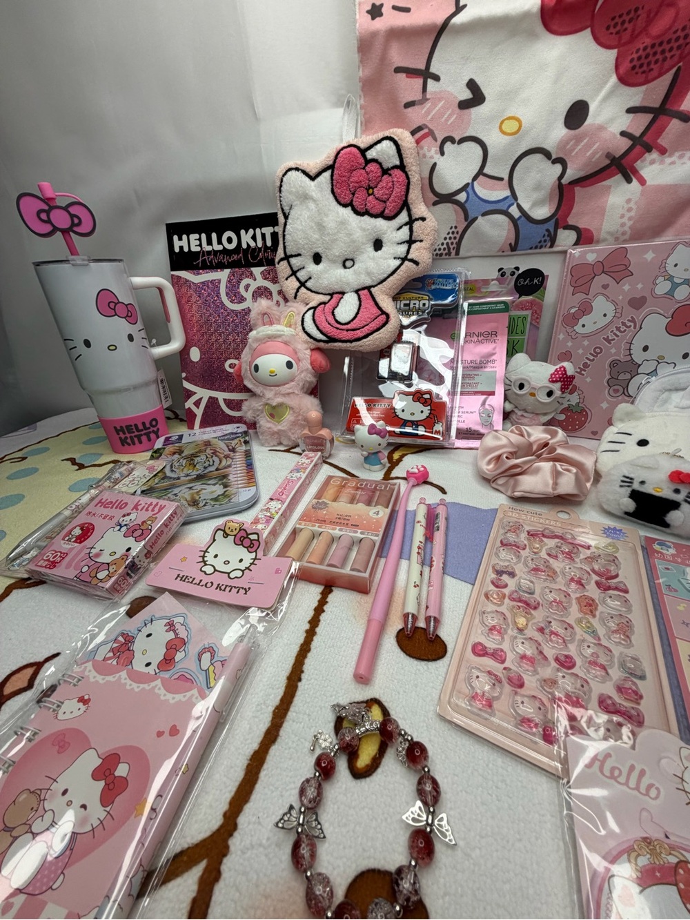 Hello Kitty Pink Large Curated Bundle - Picture 5 of 7